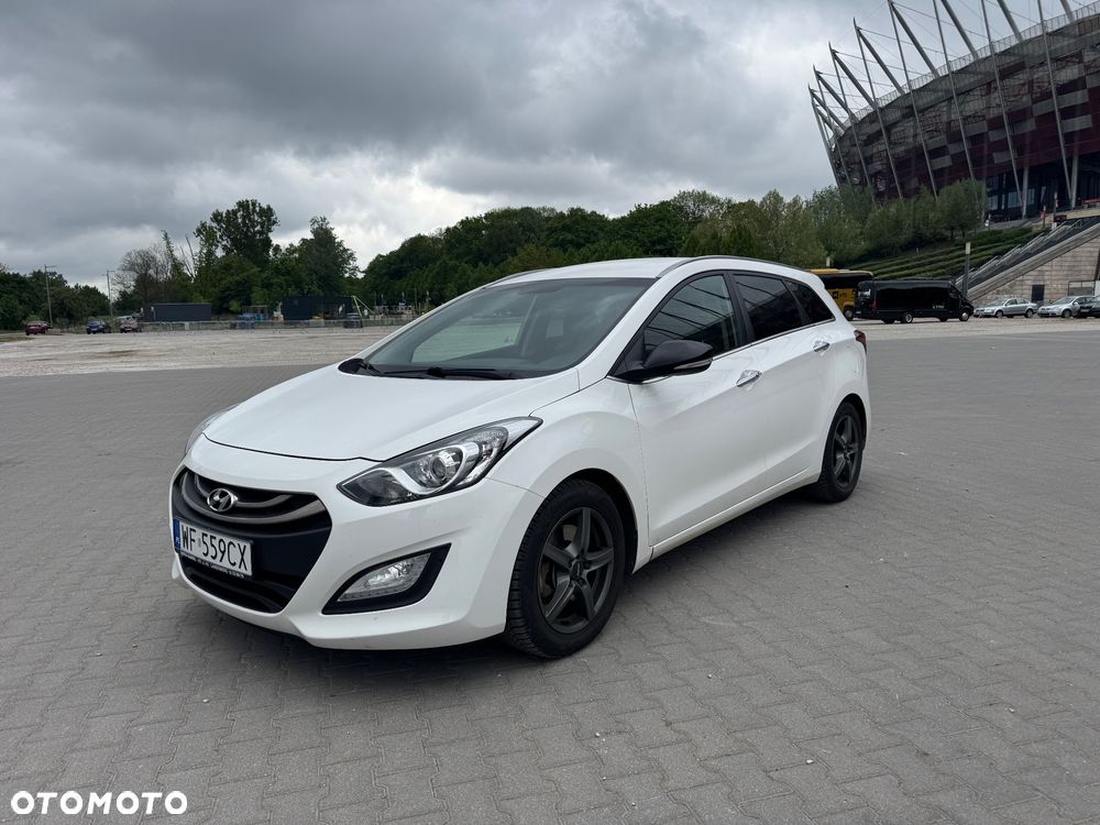 Hyundai i30 1.6 CRDi Fifa World Cup Edition - 2
