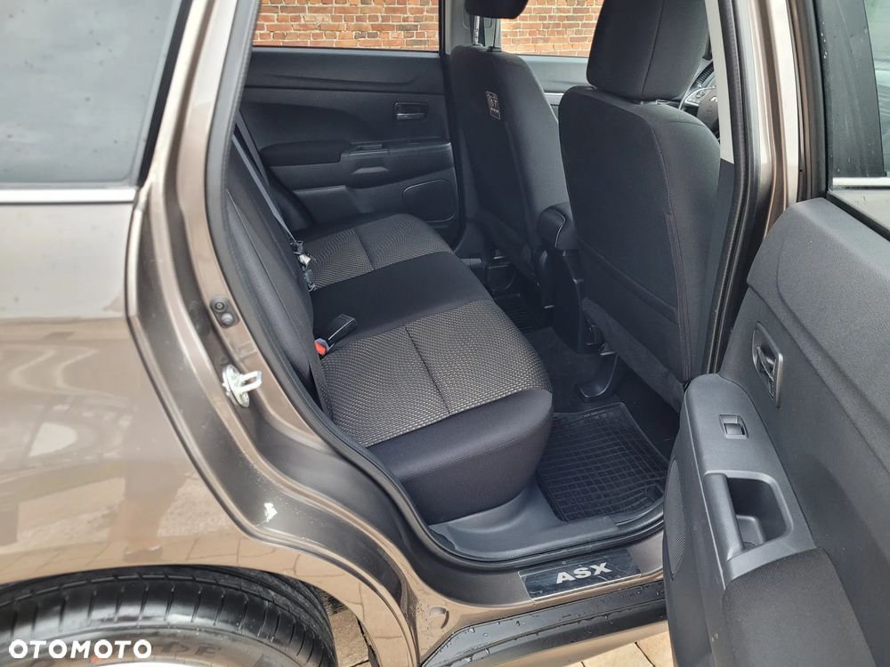 Mitsubishi ASX 1.6 Blue Sky Edition - 17