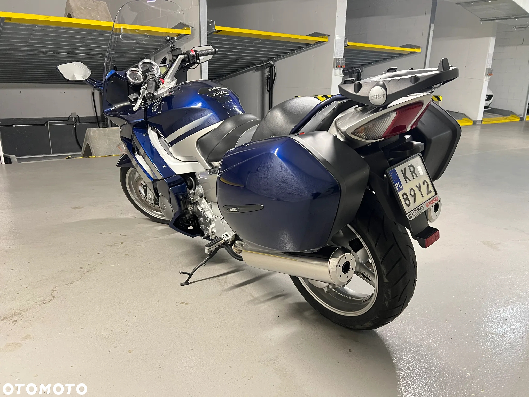 Yamaha FJR - 6