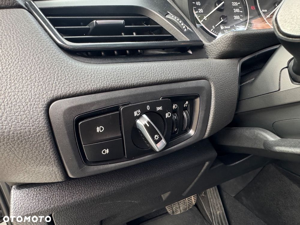 BMW Seria 2 218d xDrive - 22