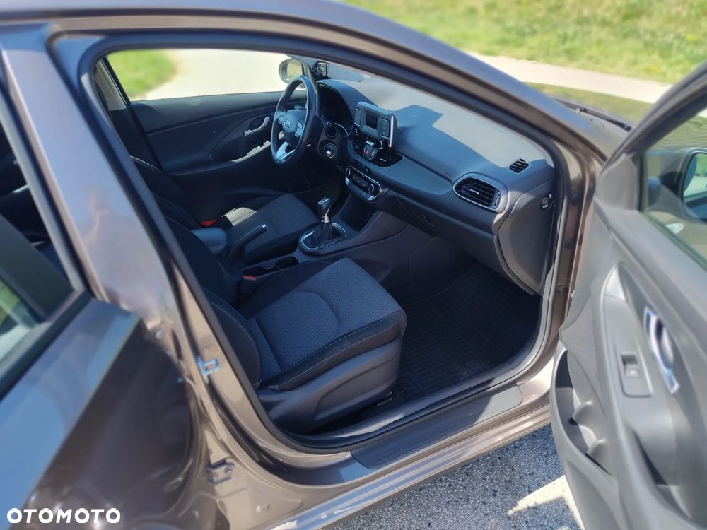 Hyundai i30 1.5 DPI Modern - 18