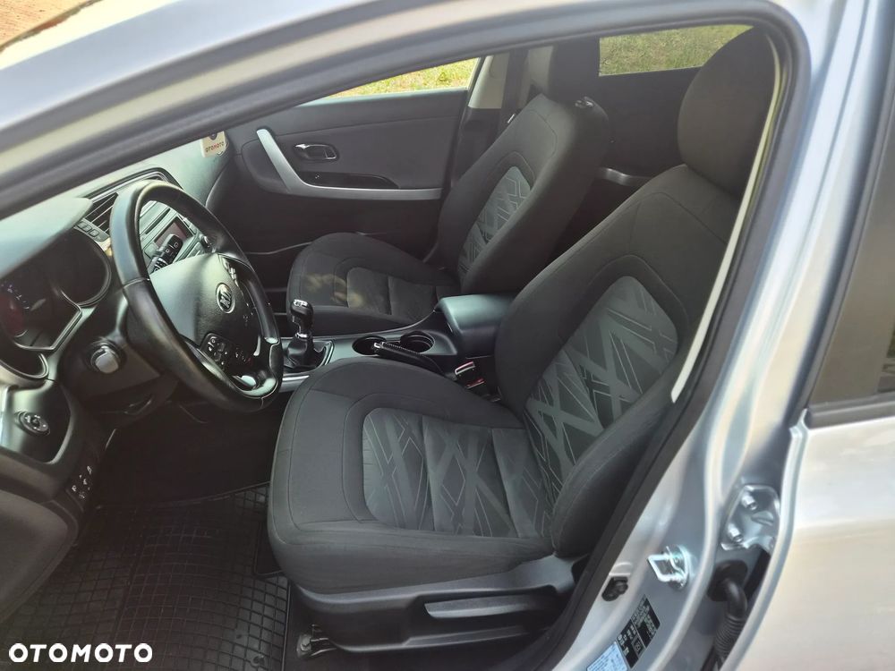 Kia Ceed 1.6 CRDi L - 10