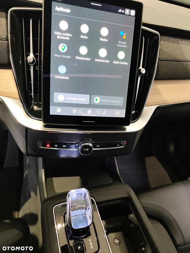 Volvo XC 90 T8 AWD Plug-In Hybrid Ultimate Dark 7os - 35
