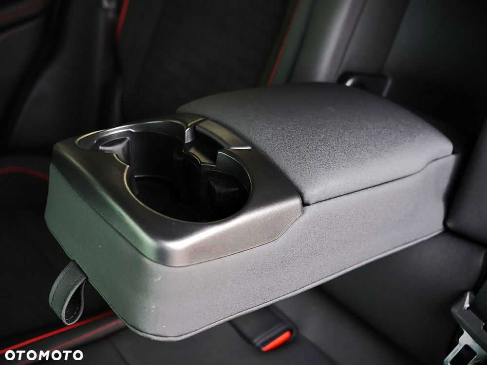 Land Rover Discovery Sport - 34
