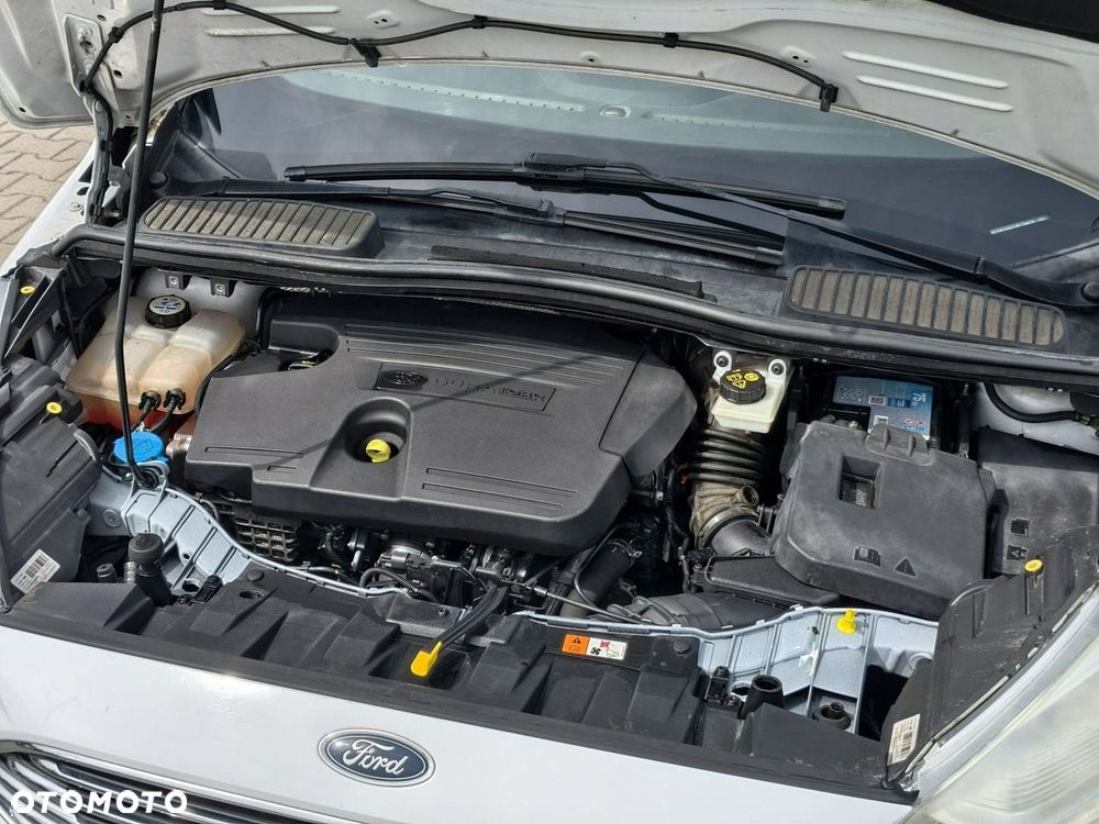 Ford Grand C-MAX - 24