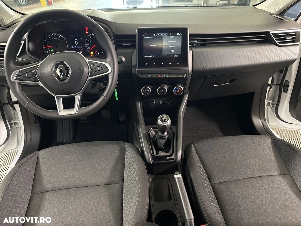 Renault Clio - 10
