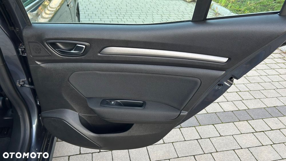 Renault Megane TCe 115 GPF ZEN - 27