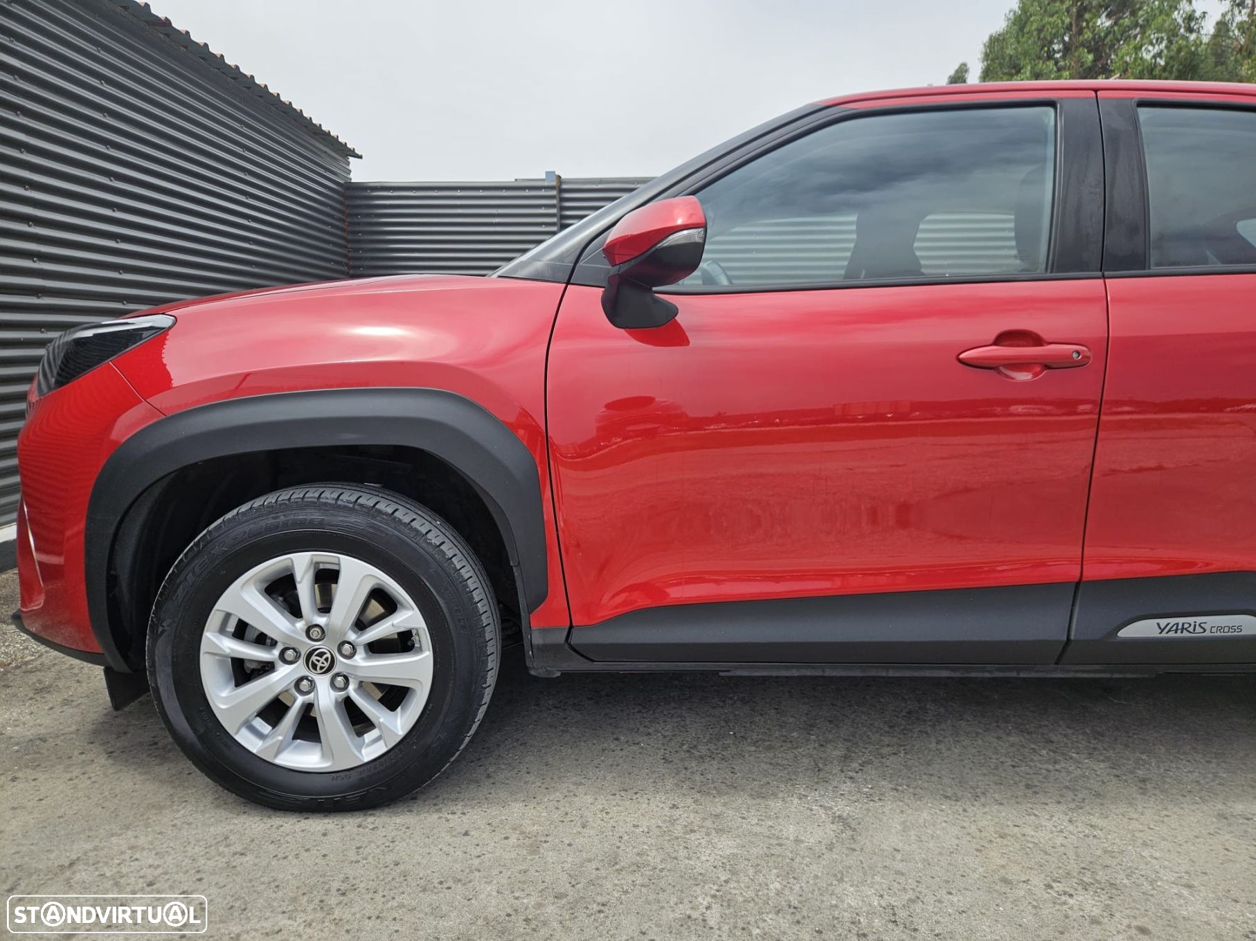 Toyota Yaris Cross 1.5 HDF Comfort Plus - 14