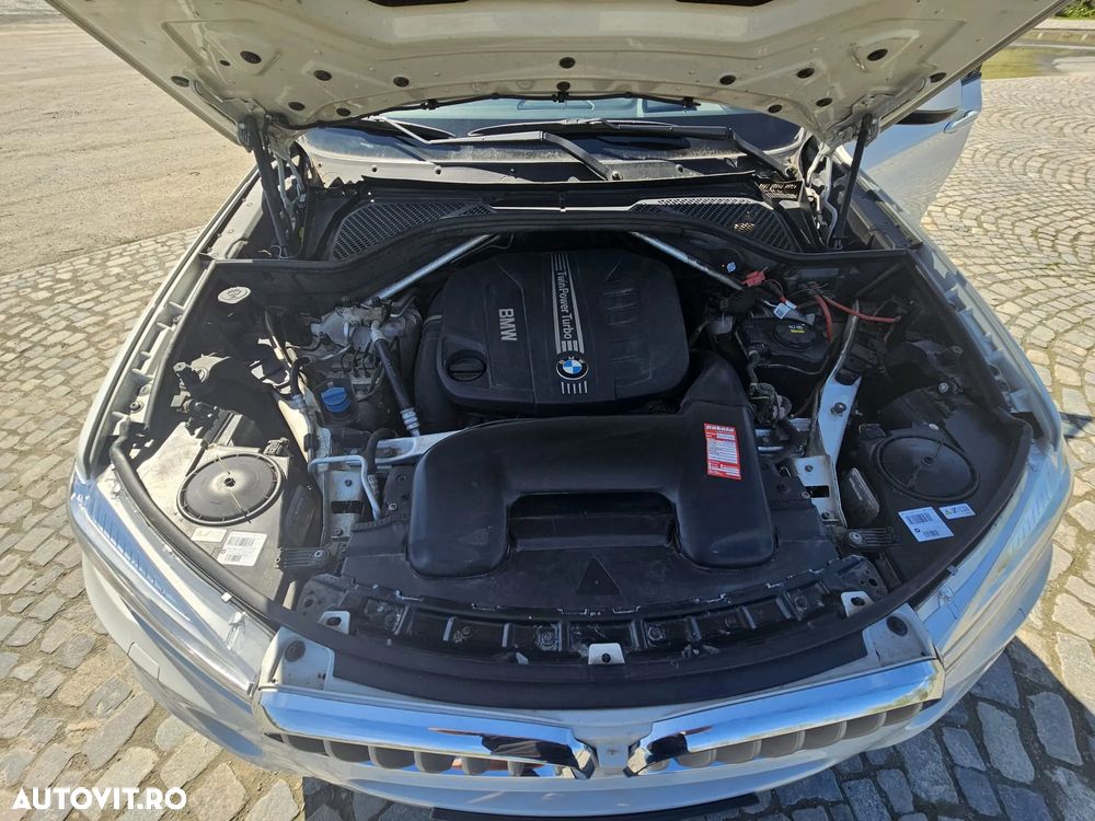 BMW X5 xDrive40d - 11