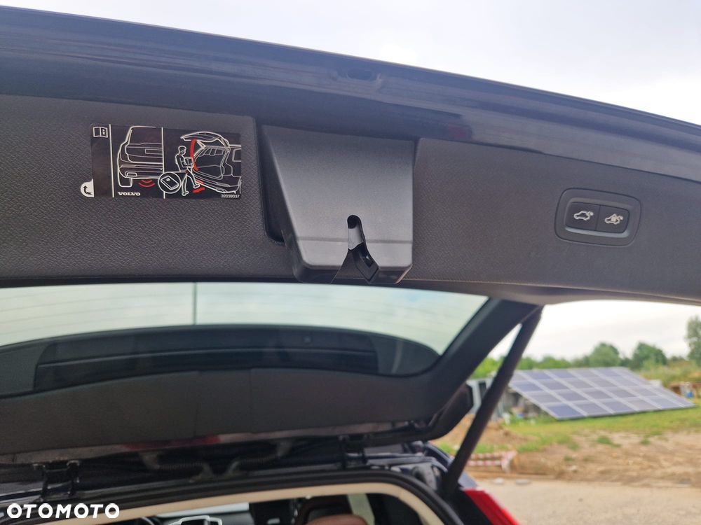 Volvo XC 90 - 33