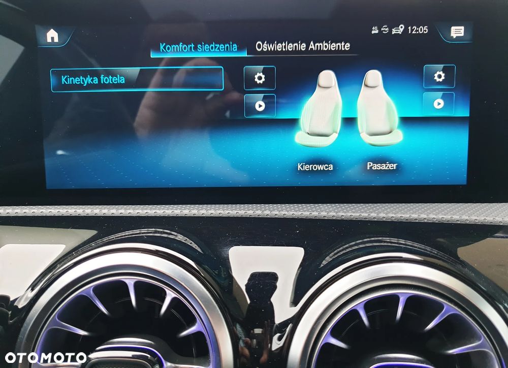 Mercedes-Benz CLA 250 AMG Line 7G-DCT - 34