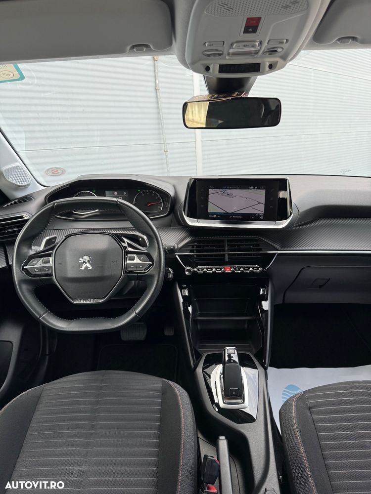 Peugeot 208 - 28