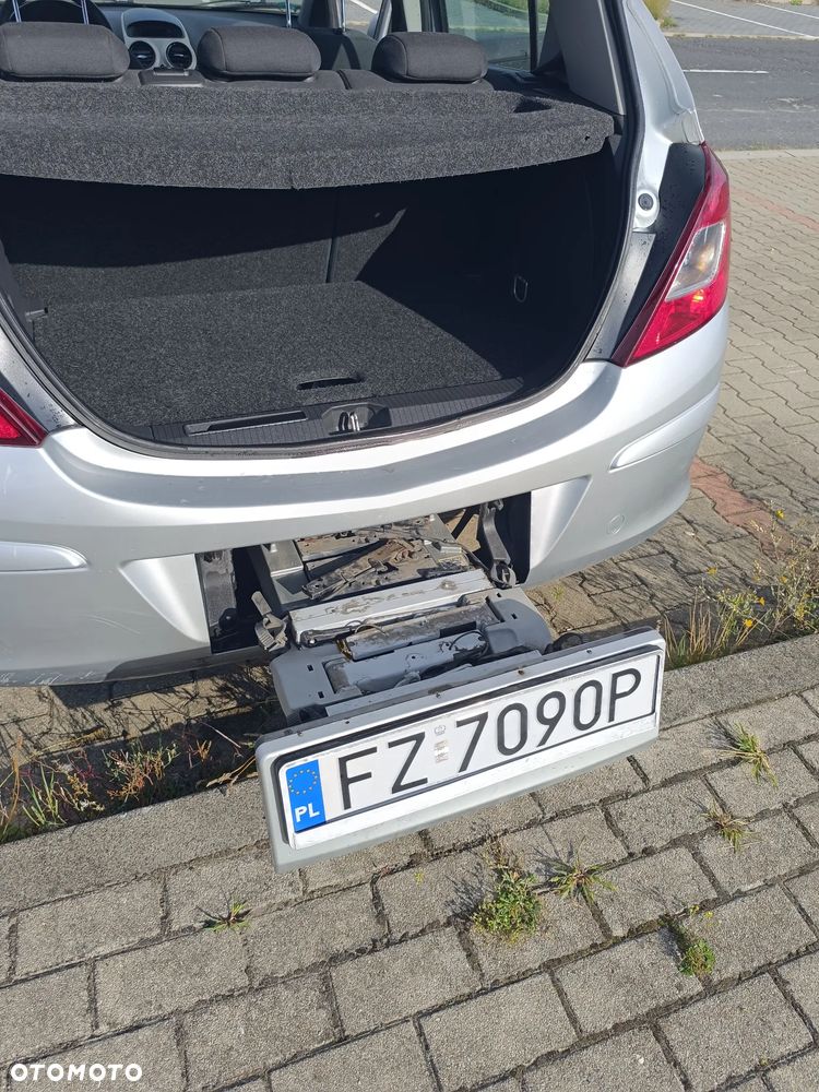 Opel Corsa - 18