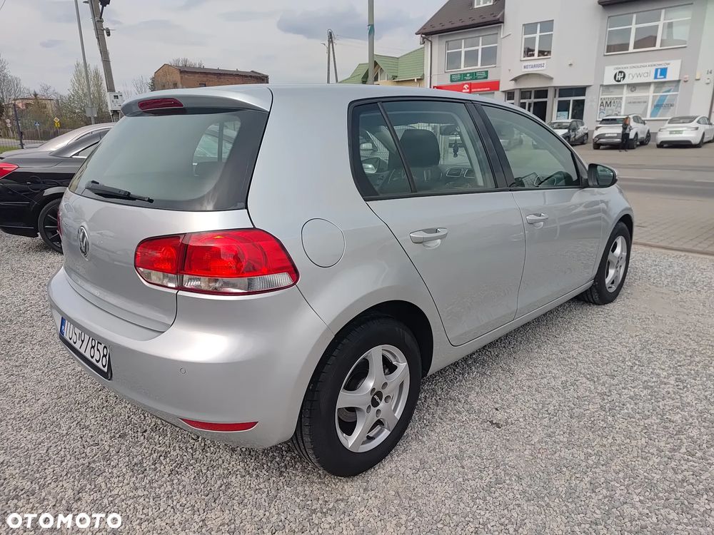 Volkswagen Golf 2.0 TDI DPF Comfortline - 4
