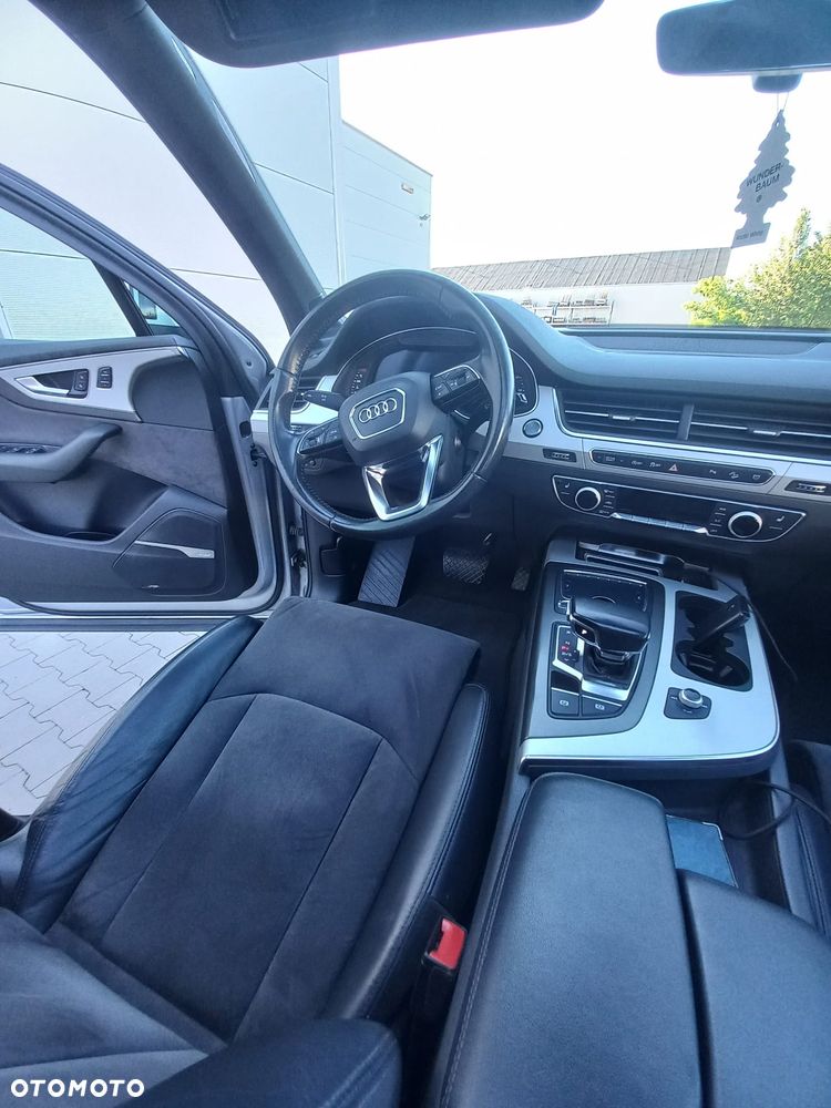 Audi Q7 - 24