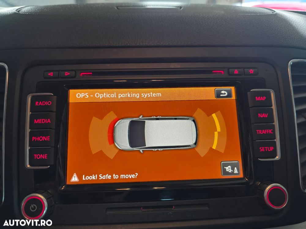 Volkswagen Sharan 2.0 TDI DSG BlueMotion Technology Match - 12
