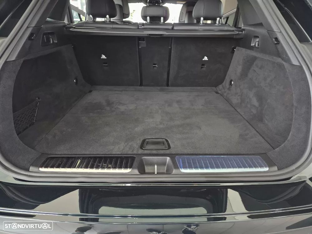 Mercedes-Benz EQE SUV 300 - 38