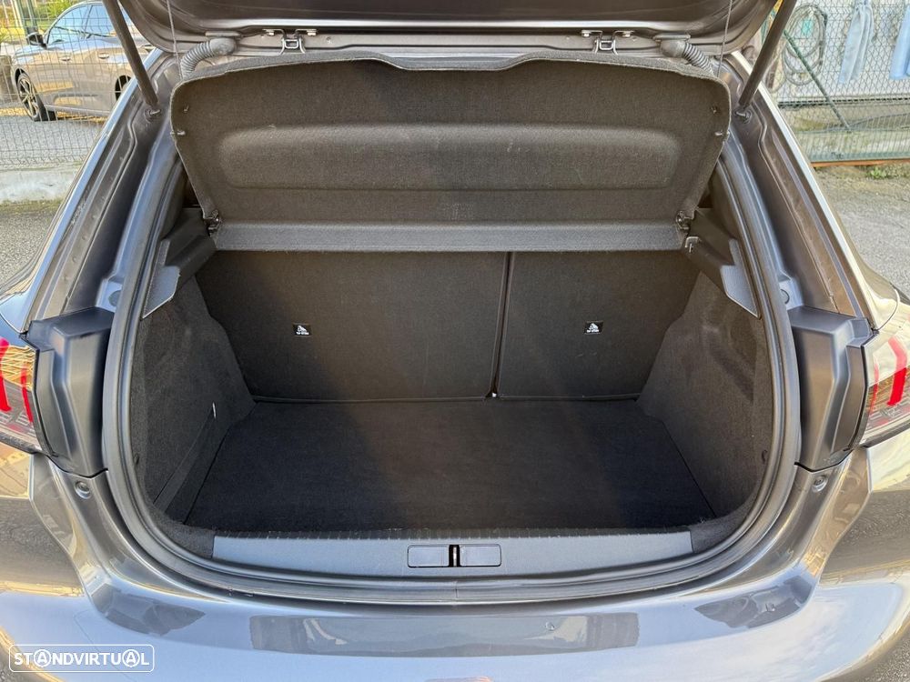 Peugeot 208 1.2 PureTech Allure - 38