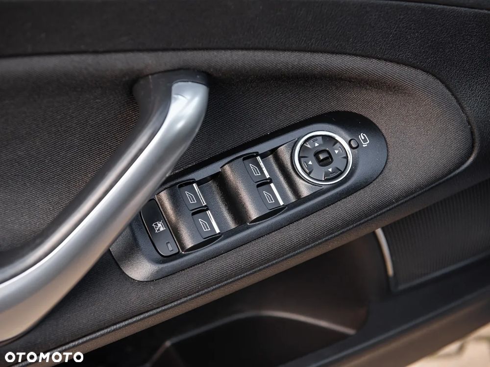 Ford Mondeo 2.0 Platinium X - 16