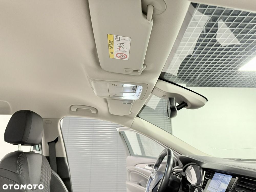 Opel Insignia - 28