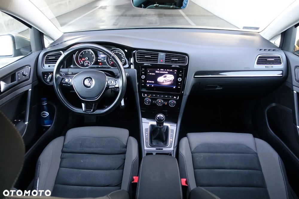 Volkswagen Golf Variant 1.5 TSI BMT Highline - 13