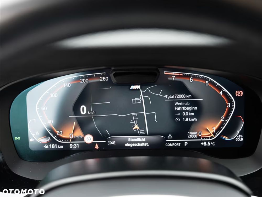 BMW Seria 5 540i xDrive - 14
