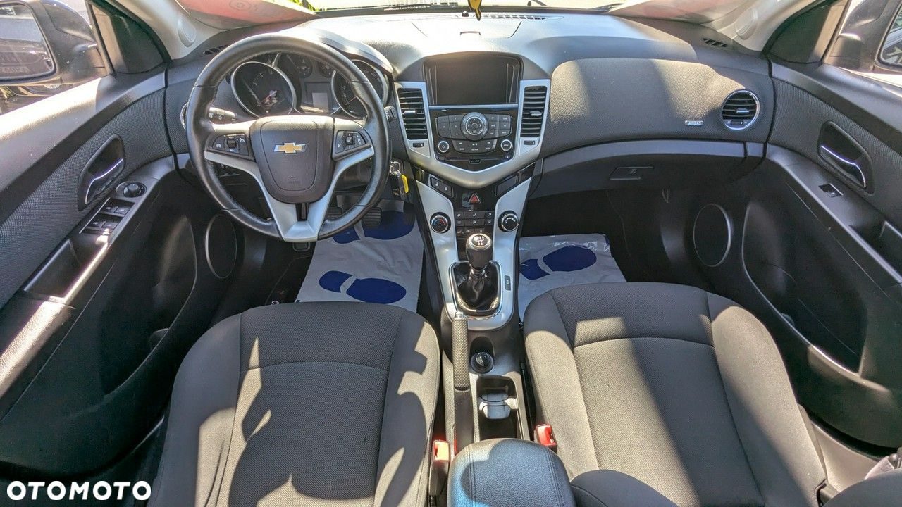 Chevrolet Cruze - 19