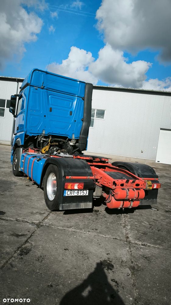 Mercedes-Benz ACTROS - 8
