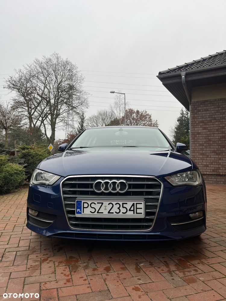 Audi A3 Sportback 1.4 TFSI Ambiente - 8