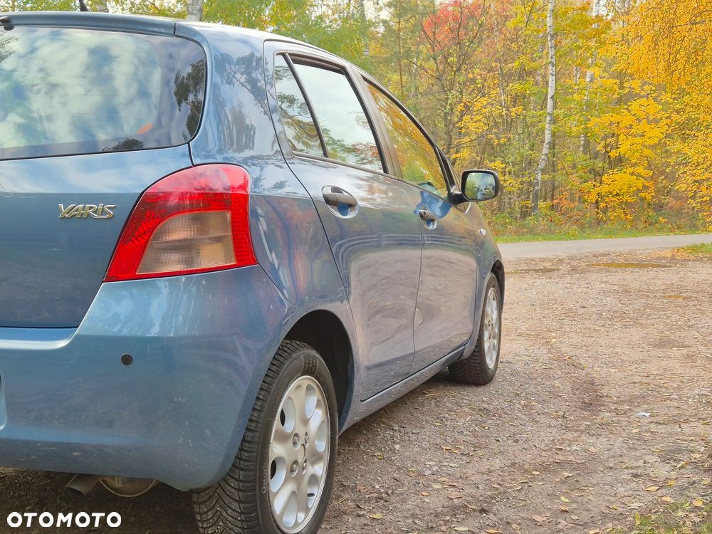 Toyota Yaris - 5