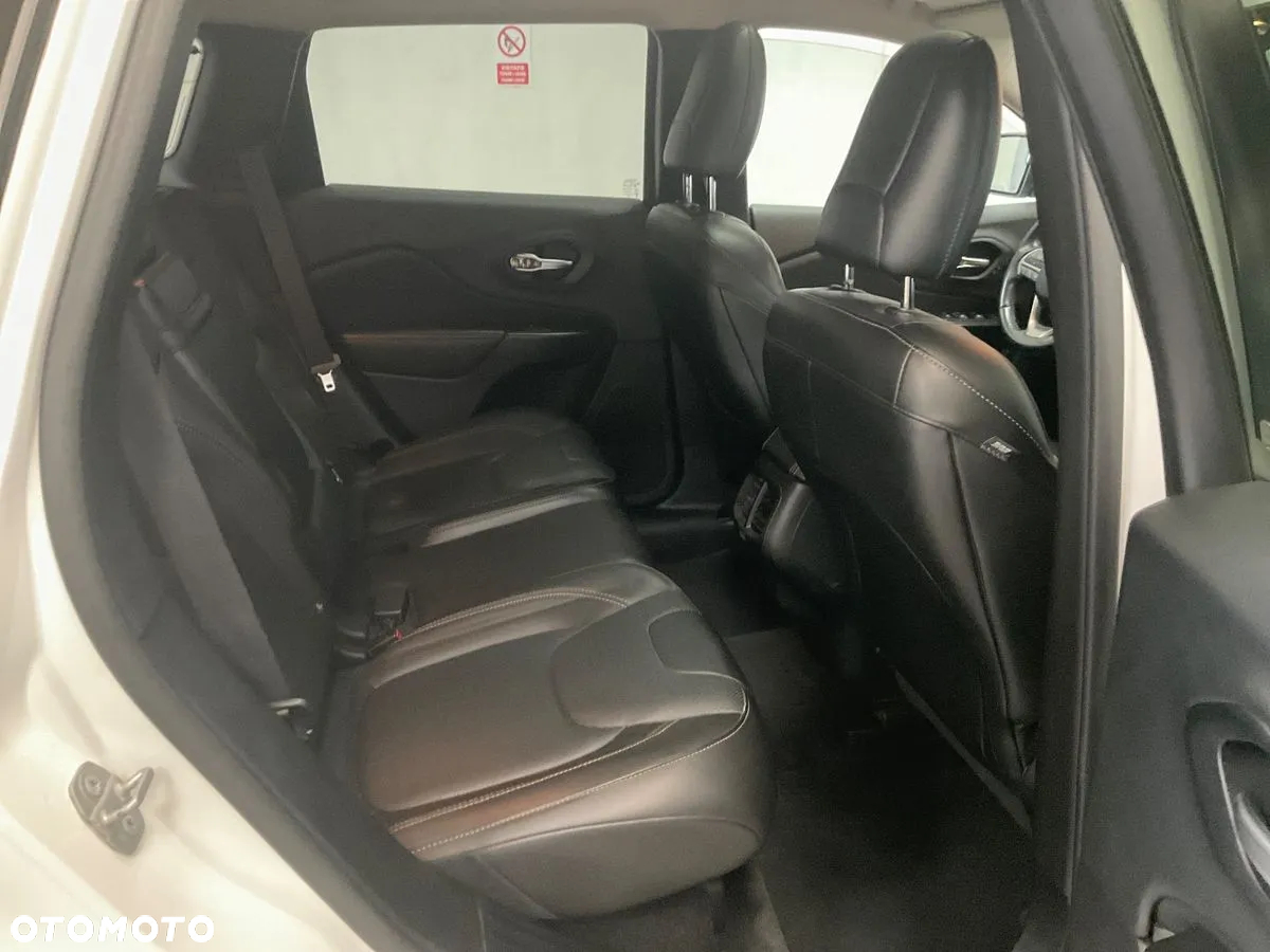 Jeep Cherokee 2.0 MJD Active Drive II Limited - 8