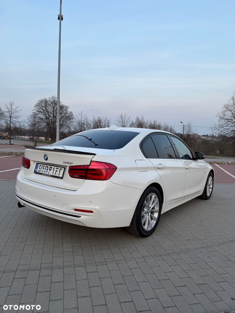BMW Seria 3 318i Sport Line - 7