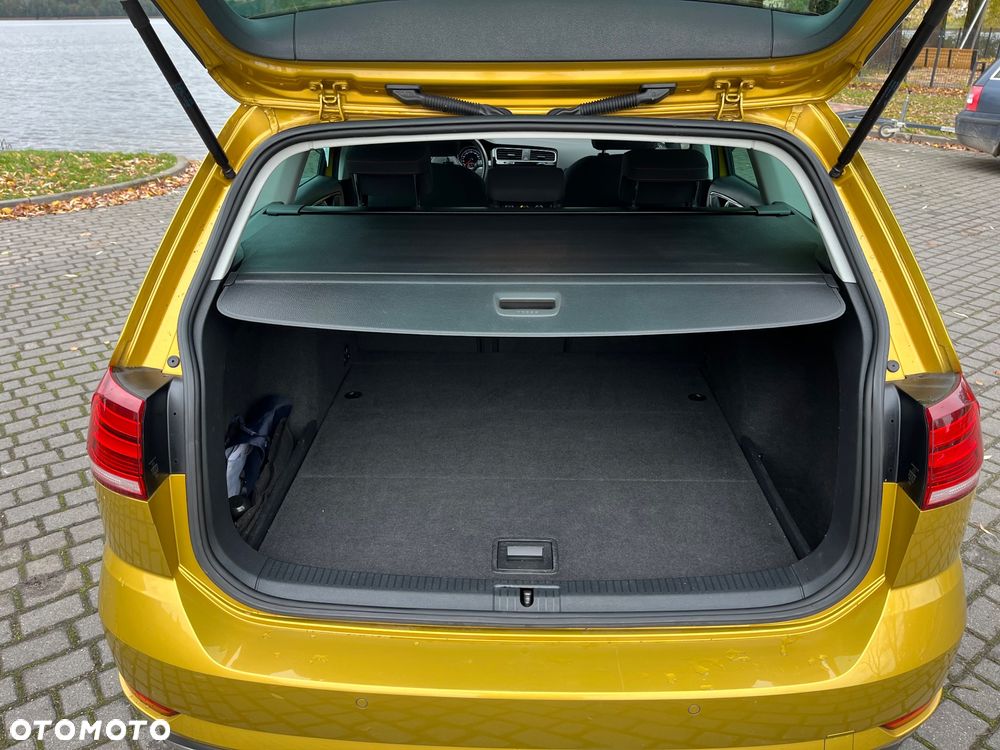 Volkswagen Golf Variant 2.0 TDI Sound - 8