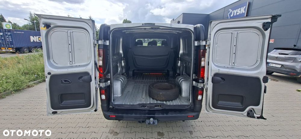 Opel Vivaro - 19