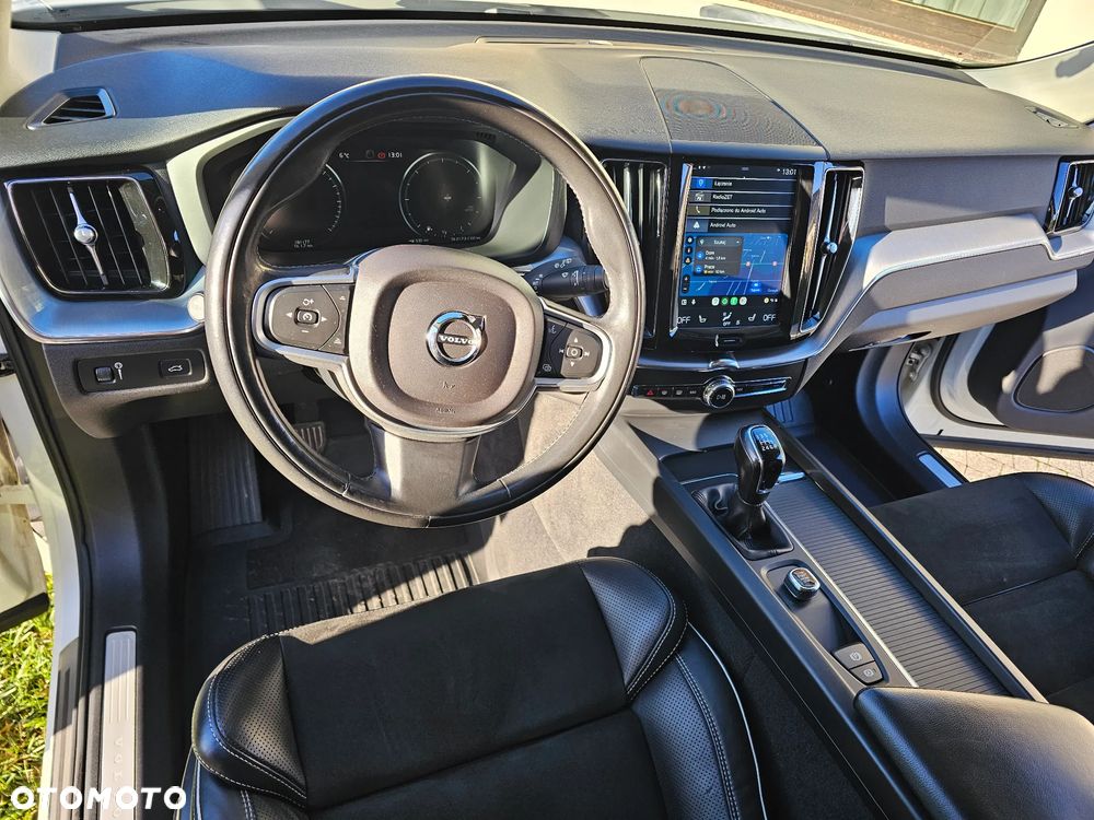 Volvo XC 60 D3 Momentum Pro - 9