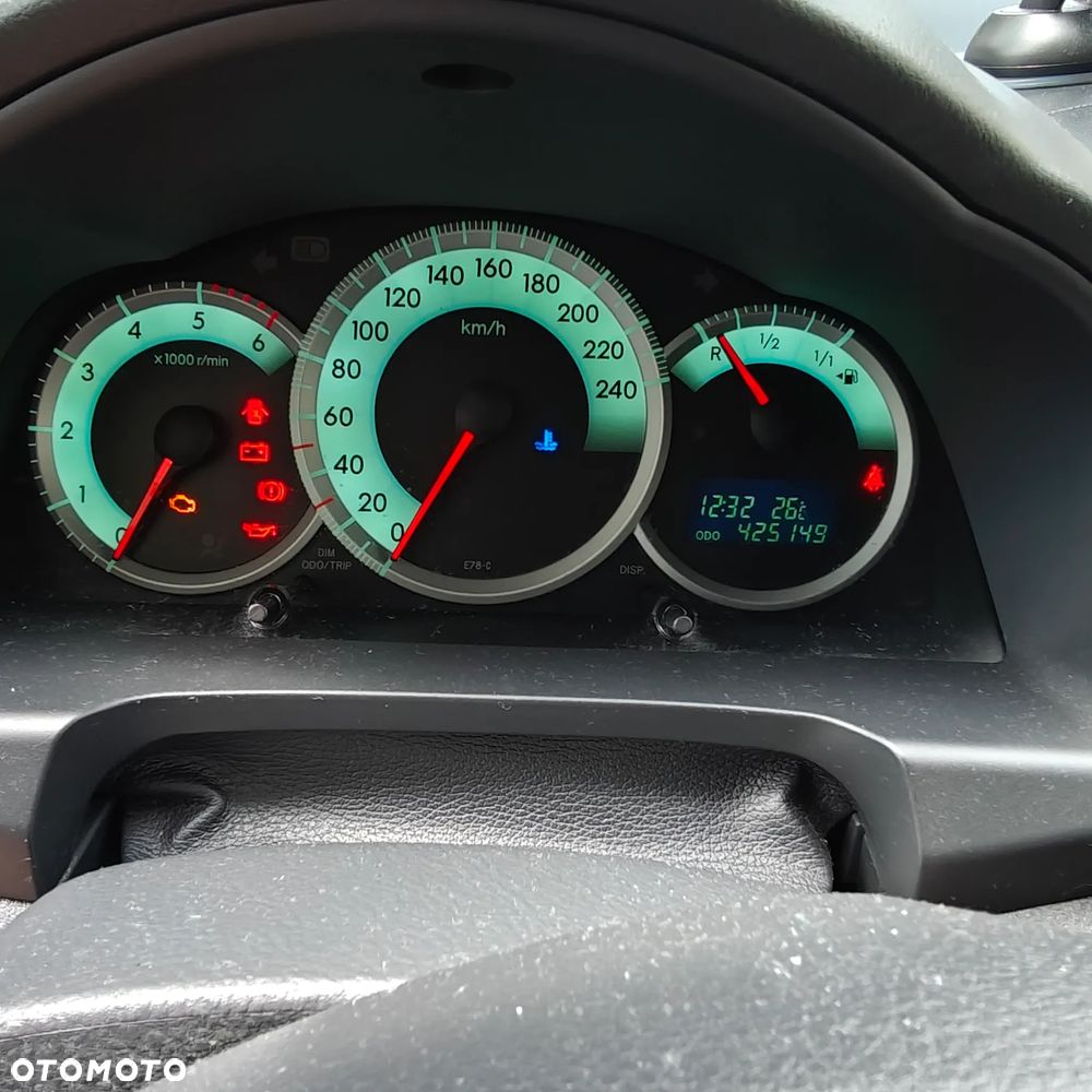 Toyota Corolla Verso 2.2 D-CAT DPF Sol - 3