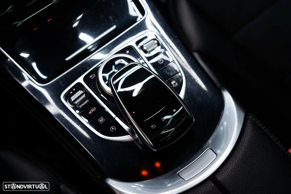 Mercedes-Benz GLC 250 d 4Matic 9G-TRONIC AMG Line - 21