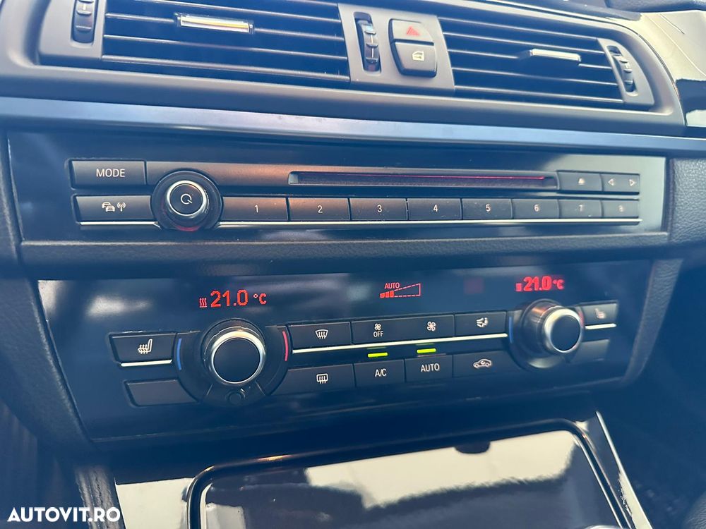 BMW Seria 5 520d xDrive AT - 29