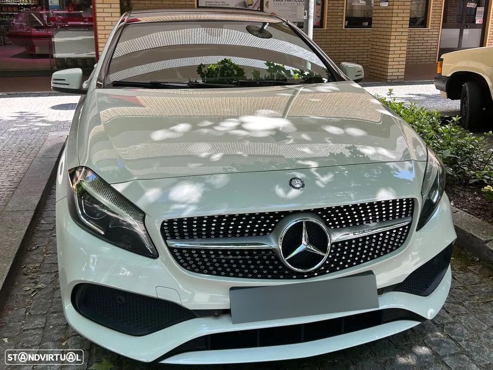 Mercedes-Benz A 200 d AMG Line - 1