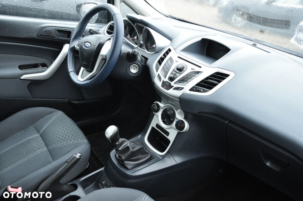 Ford Fiesta 1.25 Titanium - 15