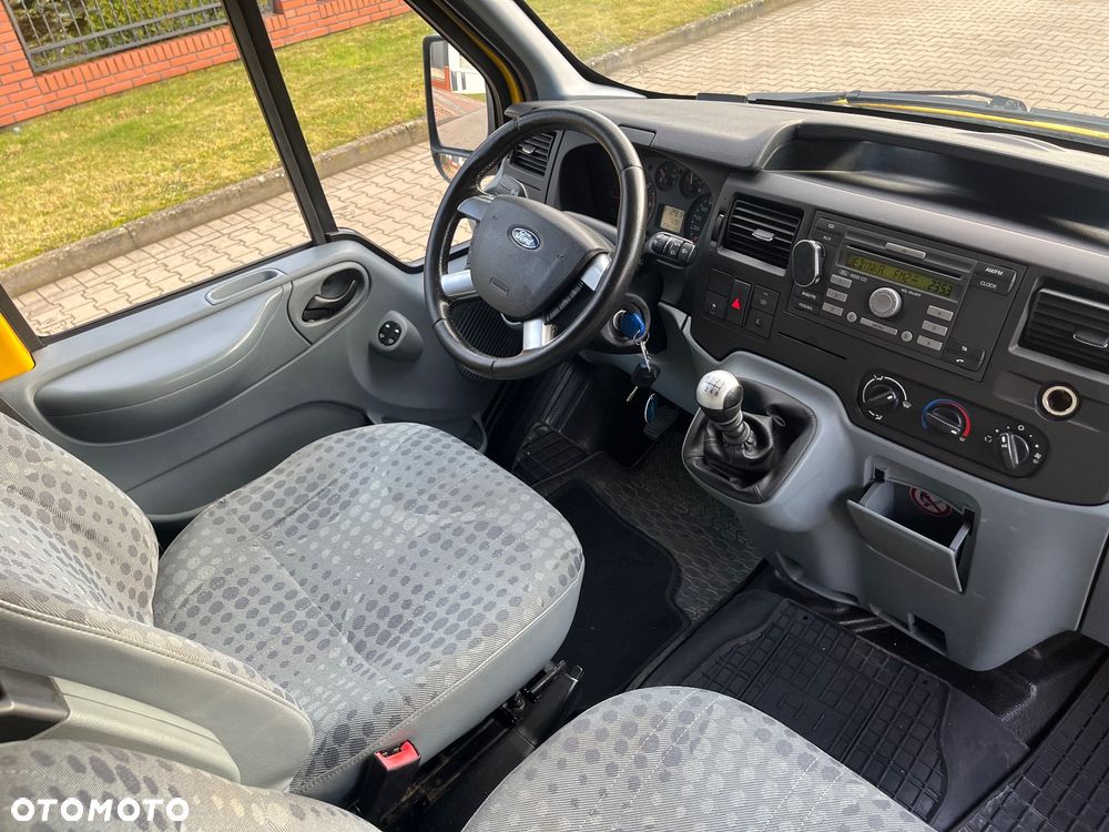 Ford Transit - 6