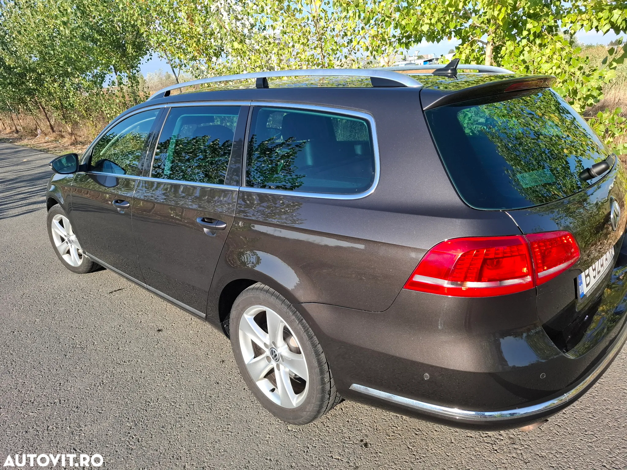 Volkswagen Passat Variant 2.0 TDI BlueMotion Technology Highline DSG - 5