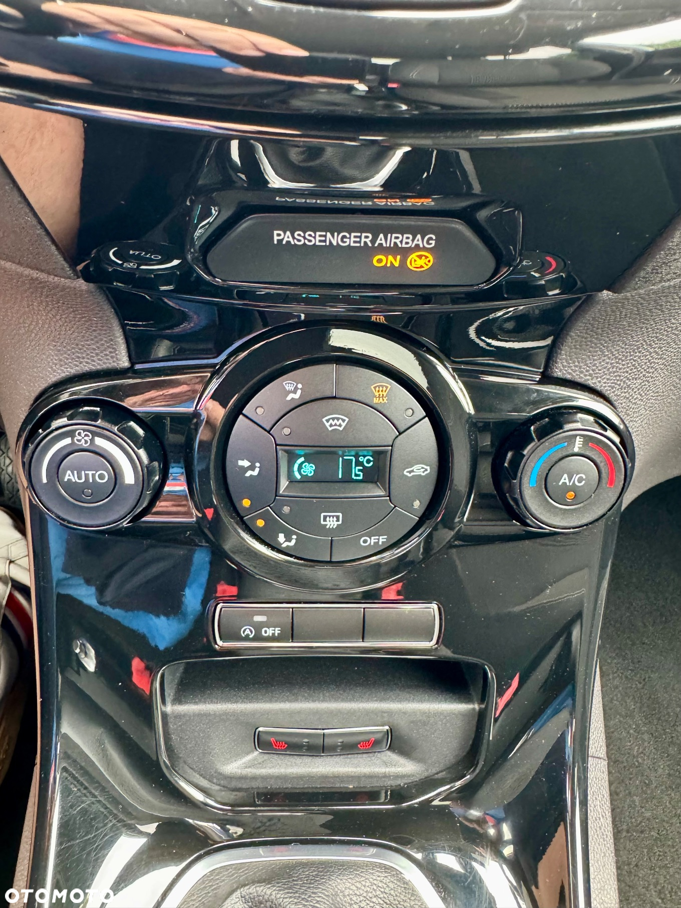 Ford Fiesta 1.0 EcoBoost Start-Stop ST-LINE - 33