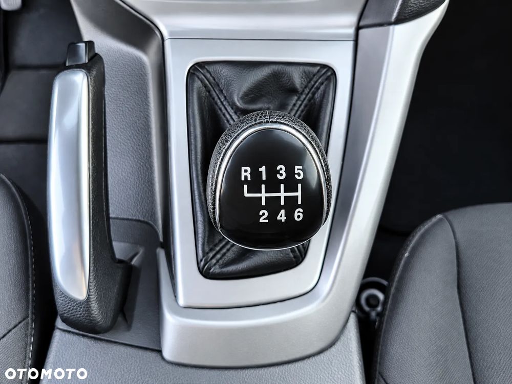 Ford Focus - 25
