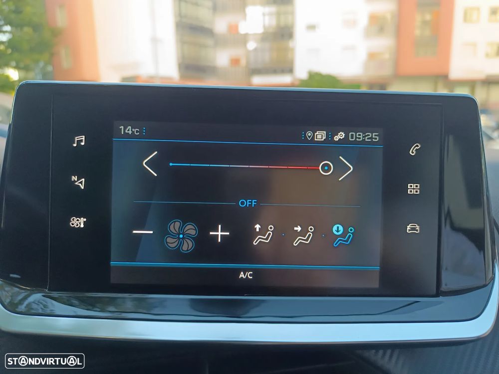 Peugeot 208 PureTech 100 EAT8 Active Pack - 44