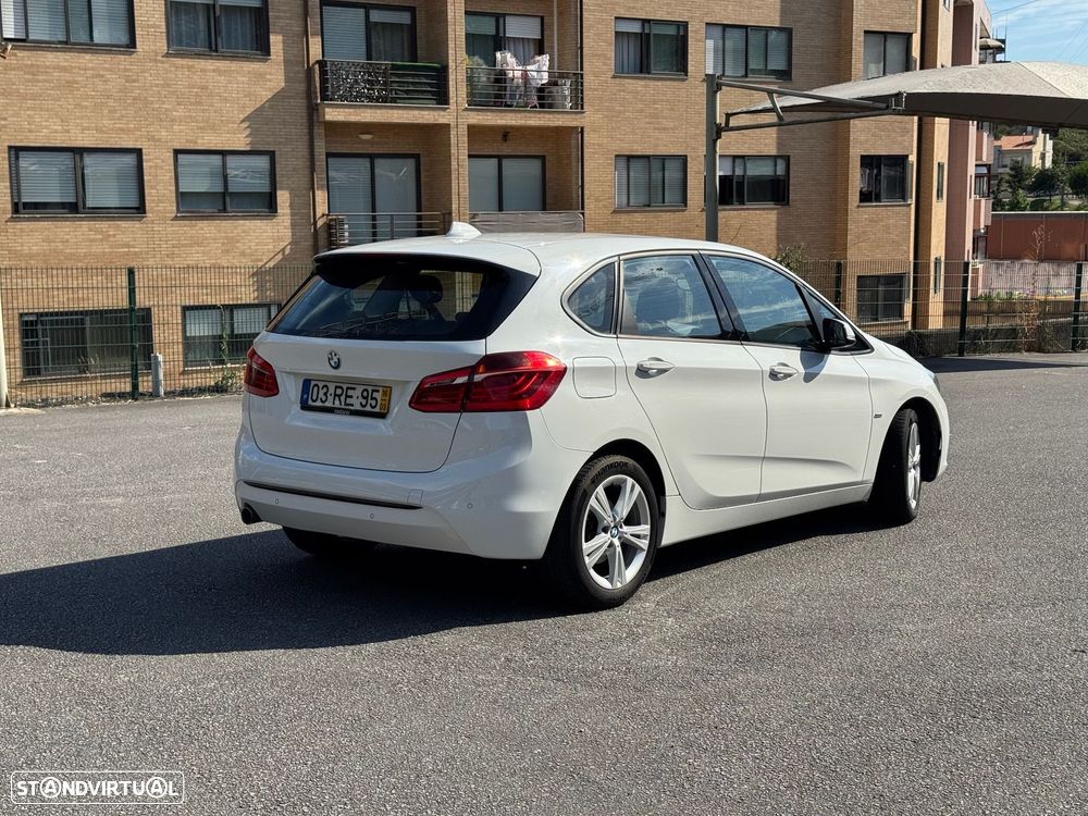 BMW 216 Active Tourer d Line Sport — fotografia 6