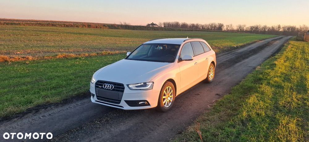 Audi A4 Avant 2.0 TDI Quattro - 26