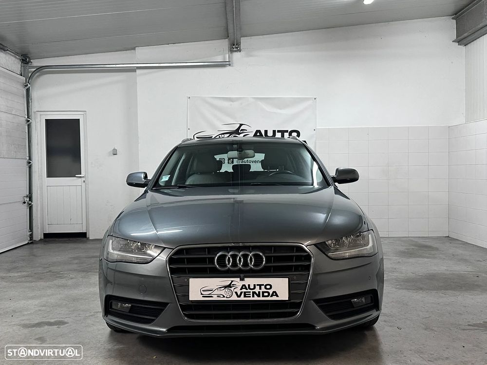 Audi A4 Avant 2.0 TDI Business Line Sport - 2