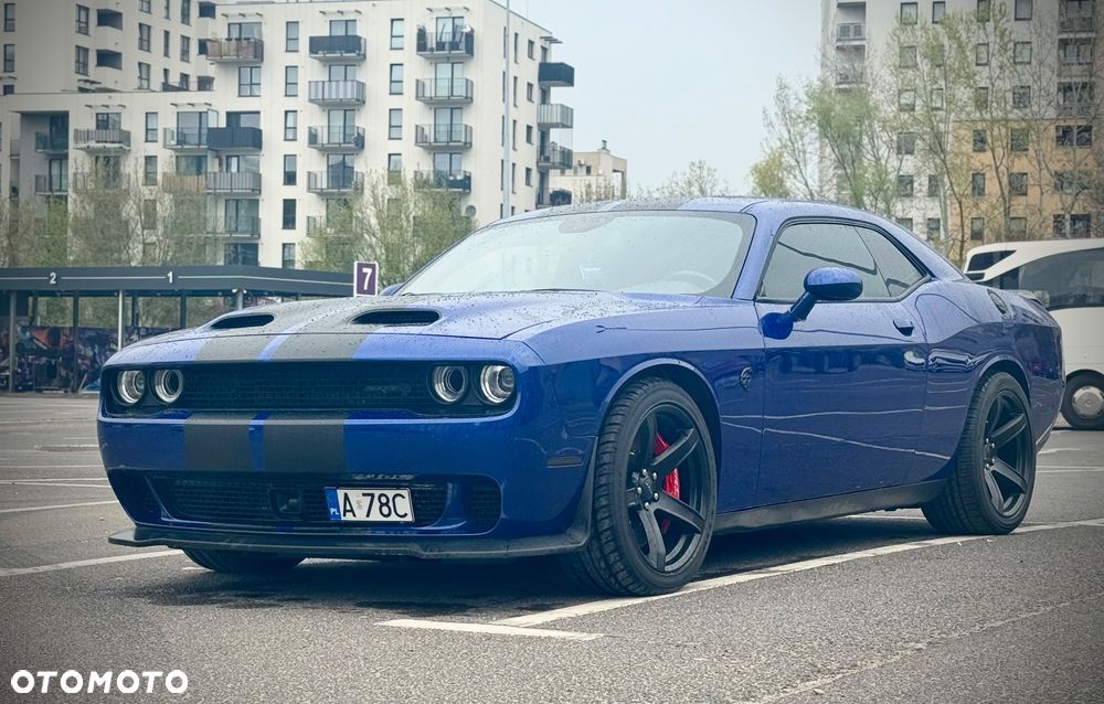 Dodge Challenger - 1