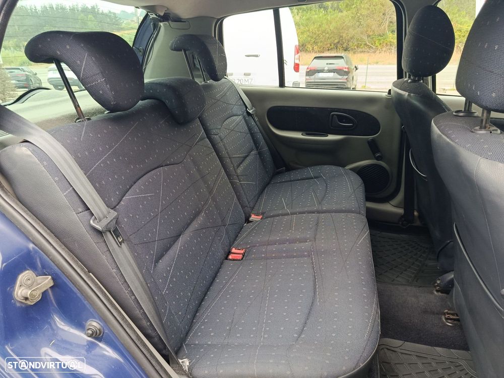 Renault Clio 1.5 dCi Expression - 12